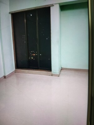 Room in 2 BHK Apartment at Sanghvi Valley, Kalwa – for Sale