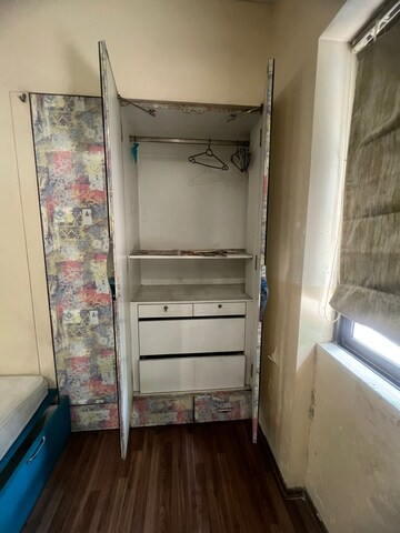 Furnished Amenities in 2 BHK Apartment at Lodha Splendora, Ghodbunder Road – for Rent