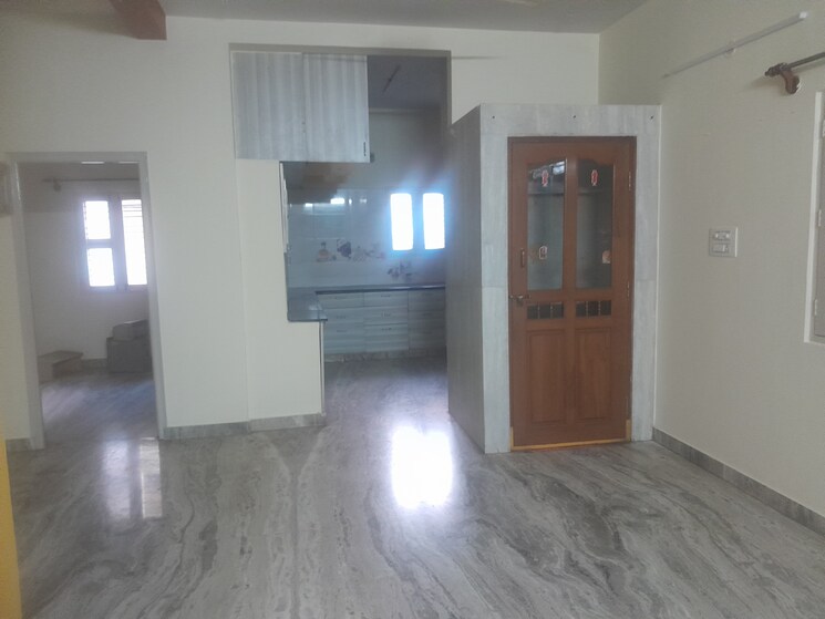 Room, nri layout 2 Bedroom 1200 Sq.Ft. Builder Floor In Nri Layout Bangalore 9005396