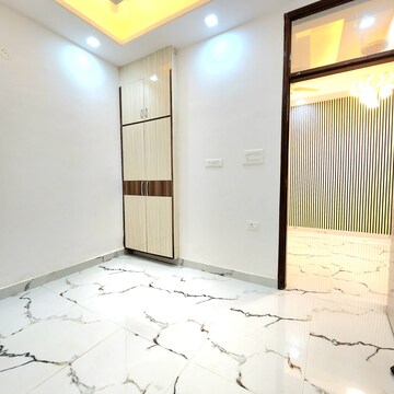 Room in 3 BHK Builder Floor at Ambesten Twin County, Sector 1 Greater Noida – for Rent