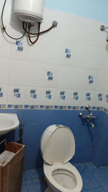 Bathroom in 2 BHK Apartment at Cambridge Layout – for Rent