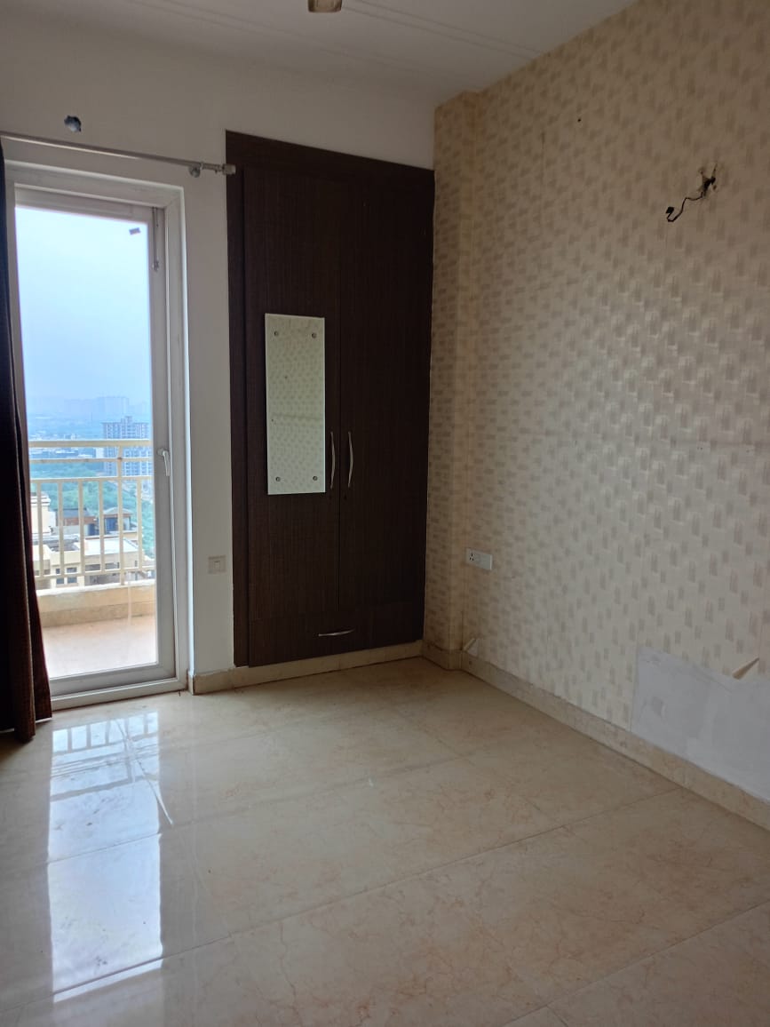 3 BHK + Study Room Apartment For Rent in Civitech Stadia