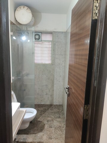 Furnished Amenities in 2 BHK Apartment at Romell Diva, Malad West – for Rent