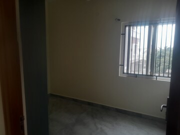 Room in 2 BHK Builder Floor at Nri Layout – for Rent
