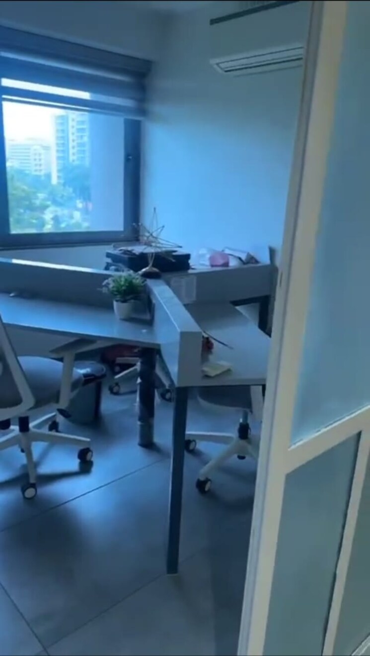 Team Area, sankalp-iconic-tower Commercial Office Space 1200 Sq.Ft. In Sanidhya Ahmedabad 9005480