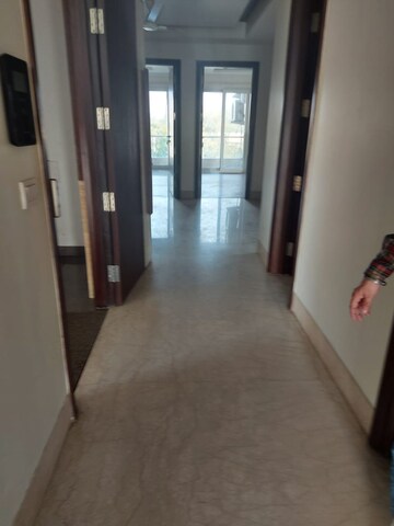 Room in 4 BHK Builder Floor at Boutique Residential Apartments A 3 2, Vasant Vihar – for Rent