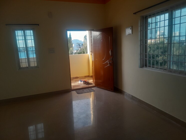 Room, nri layout 2 Bedroom 1200 Sq.Ft. Builder Floor In Nri Layout Bangalore 9005488