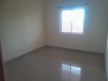 Room in 2 BHK Builder Floor at Nri Layout – for Rent