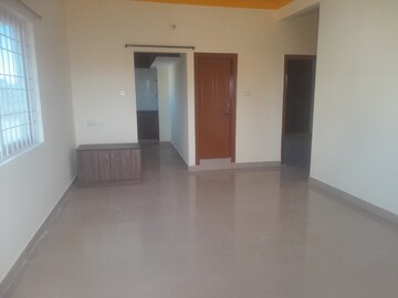 Room in 2 BHK Builder Floor at Nri Layout – for Rent