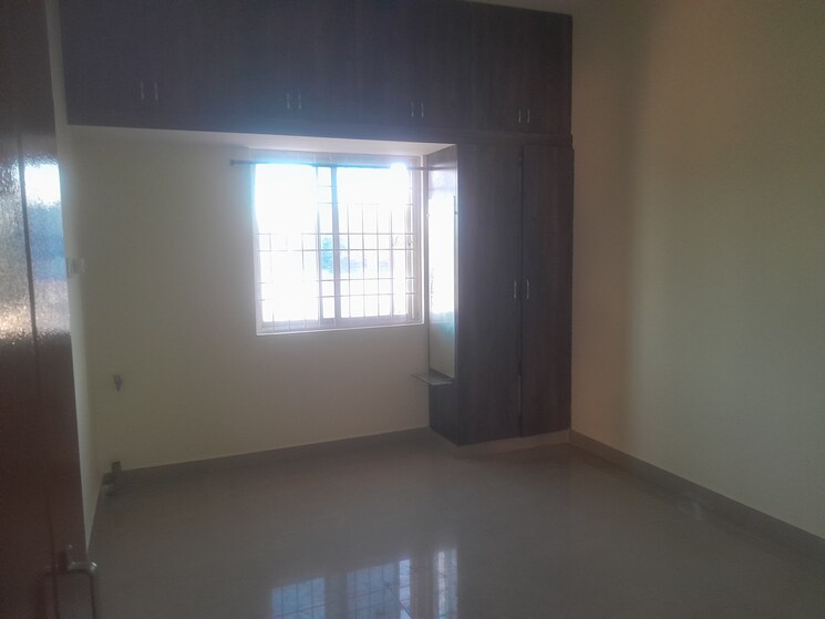 Room, nri layout 2 Bedroom 1200 Sq.Ft. Builder Floor In Nri Layout Bangalore 9005488