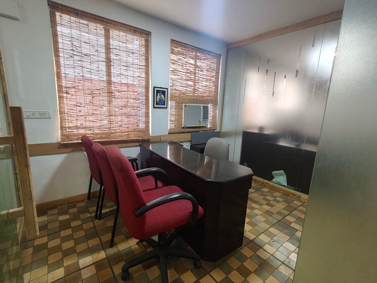 Team Area, nungambakkam Commercial Office Space in IT/SEZ 4300 Sq.Ft. In Nungambakkam Chennai 9005507