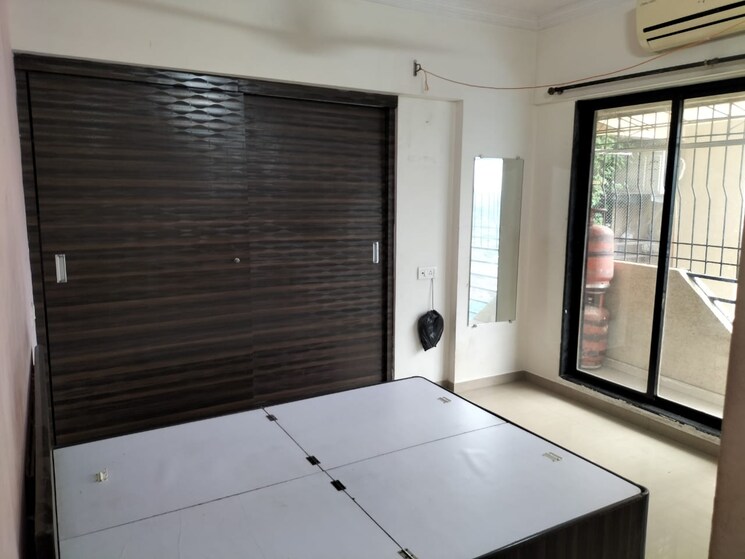Room, raunak-heights 1 Bedroom 400 Sq.Ft. Apartment In Ghodbunder Road Thane 9005504
