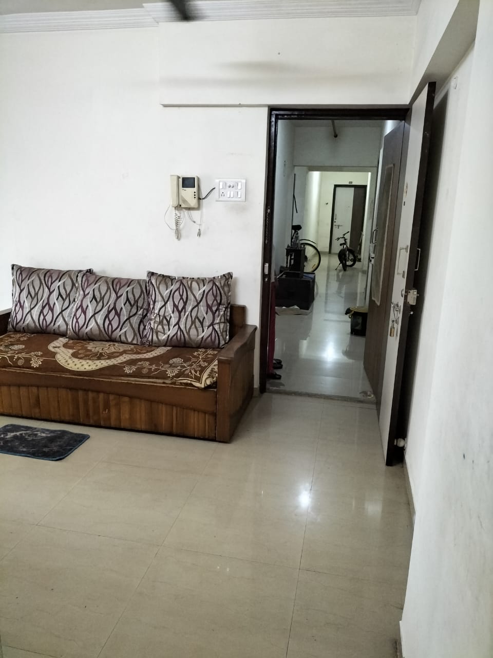 1 BHK + Extra Room Apartment For Rent in Raunak Heights