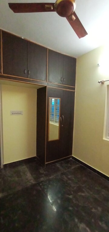 Room in 2 BHK Builder Floor at Ramamurthy Nagar – for Rent