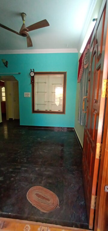 Room in 2 BHK Builder Floor at Ramamurthy Nagar – for Rent