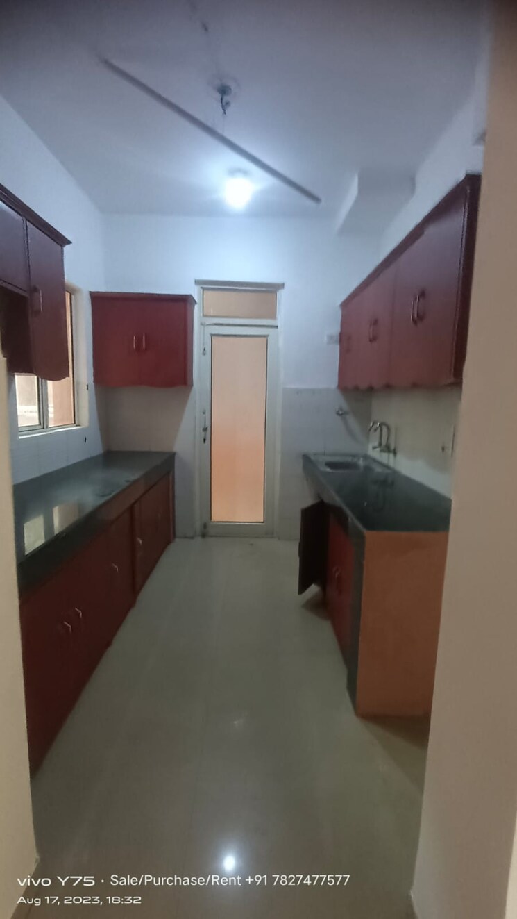 Kitchen, umang-summer-palms 3 Bedroom 1343 Sq.Ft. Apartment In Sector 86 Faridabad 9005523