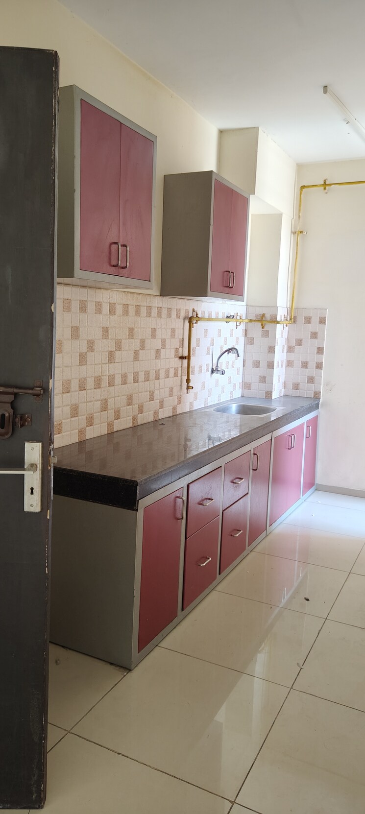 Kitchen, wave-dream-homes 2 Bedroom 810 Sq.Ft. Apartment In Wave City Ghaziabad 9005532