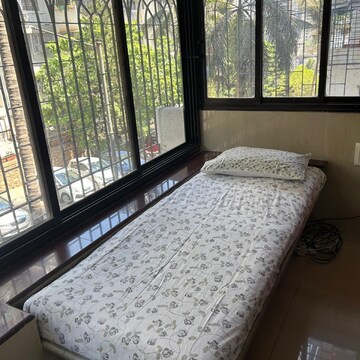 Room in 2 BHK Apartment at Noble Heights, Parekh Nagar – for Rent