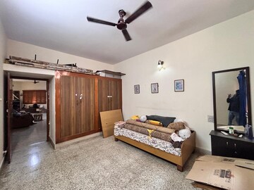 Living Room in 4 BHK Apartment at Indiranagar – for Rent