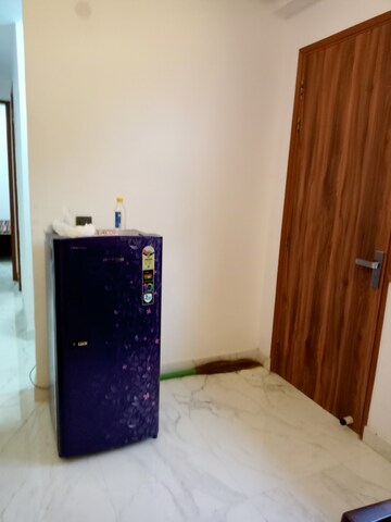 Room in 1 BHK Builder Floor at Neb Sarai – for Rent