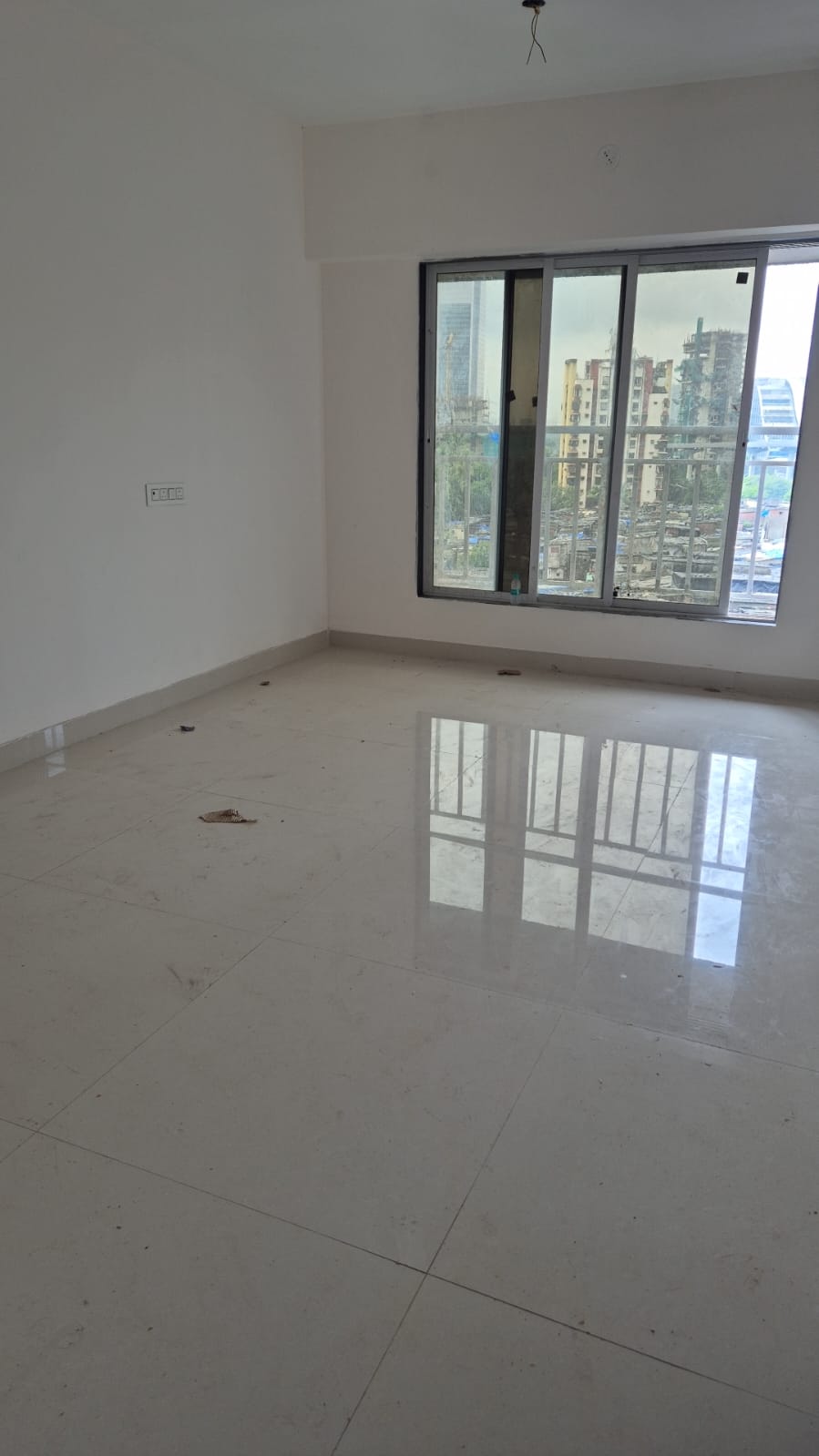 1 BHK 395 Sq.Ft. Apartment in Je And Vee Om Trimurti