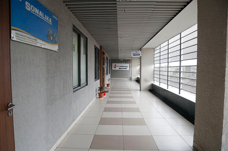 undefined, hoshangabad road Commercial Office Space 1500 Sq.Ft. In Hoshangabad Road Bhopal 9005618