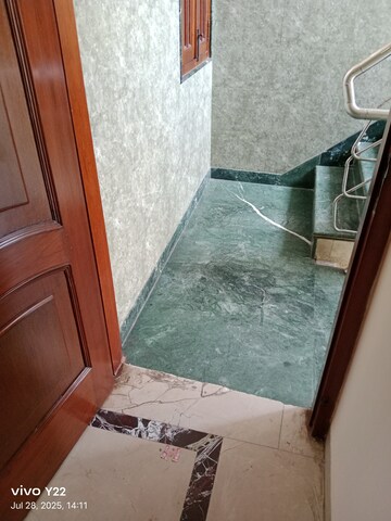 Balcony in 3 BHK Builder Floor at Laxmi Nagar – for Rent