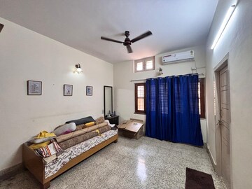 Bedroom in 3 BHK Builder Floor at Indiranagar – for Rent