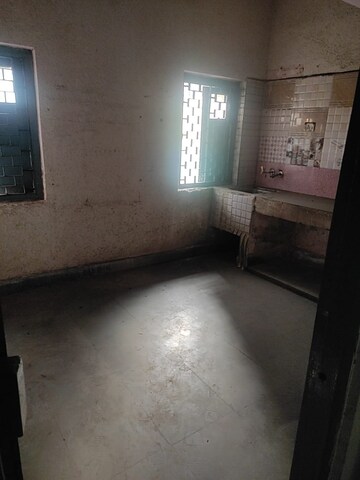 Room in 2 BHK Builder Floor at Kotra Sultanabad – for Sale