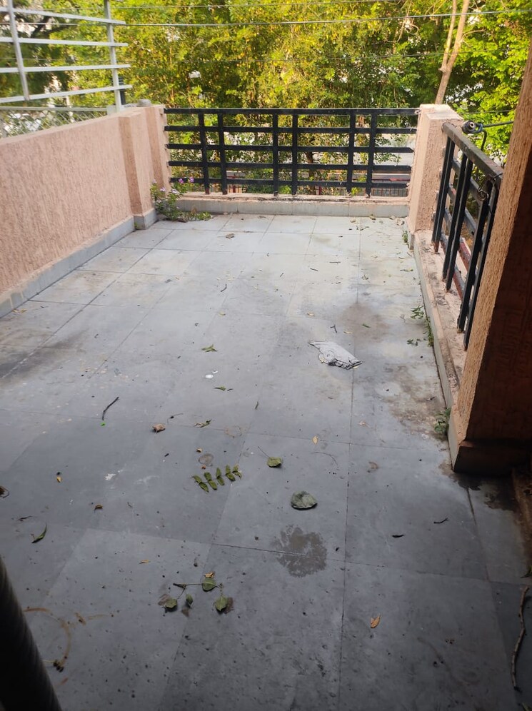 Balcony, kotra sultanabad 2 Bedroom 700 Sq.Ft. Builder Floor In Kotra Sultanabad Bhopal 9005705