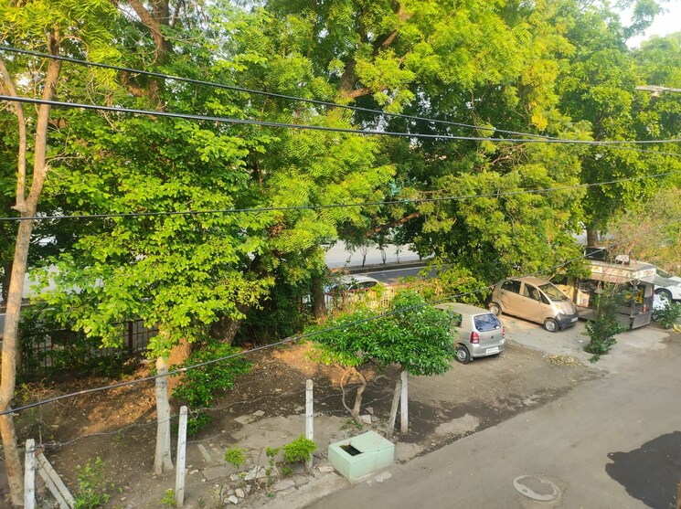 Garden, kotra sultanabad 2 Bedroom 700 Sq.Ft. Builder Floor In Kotra Sultanabad Bhopal 9005705