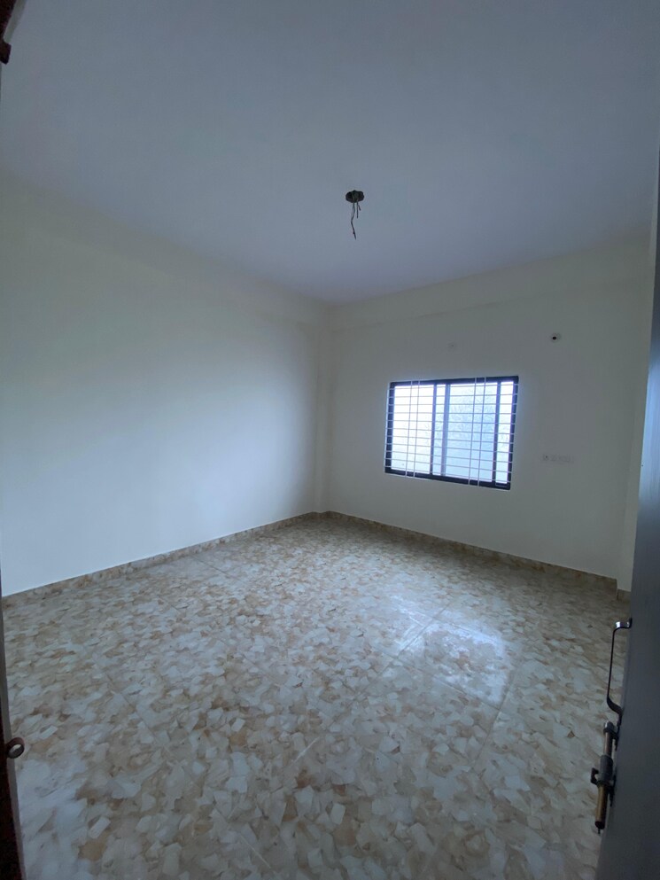 Room, kolar road 3 Bedroom 1035 Sq.Ft. Independent House In Kolar Road Bhopal 9005717