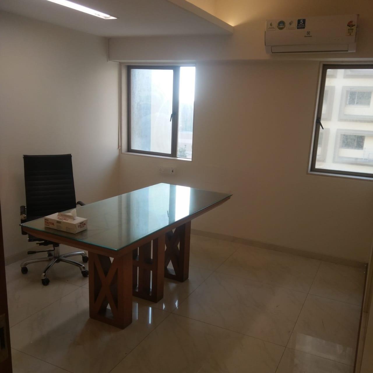 Office Space For Sale in Prabhadevi