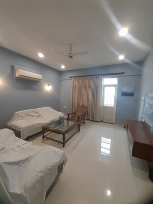 Team Area in 5 BHK Apartment at Aundh – for Sale