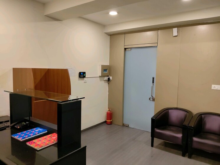 Team Area, lower parel Commercial Office Space 2530 Sq.Ft. In Lower Parel Mumbai 9005734