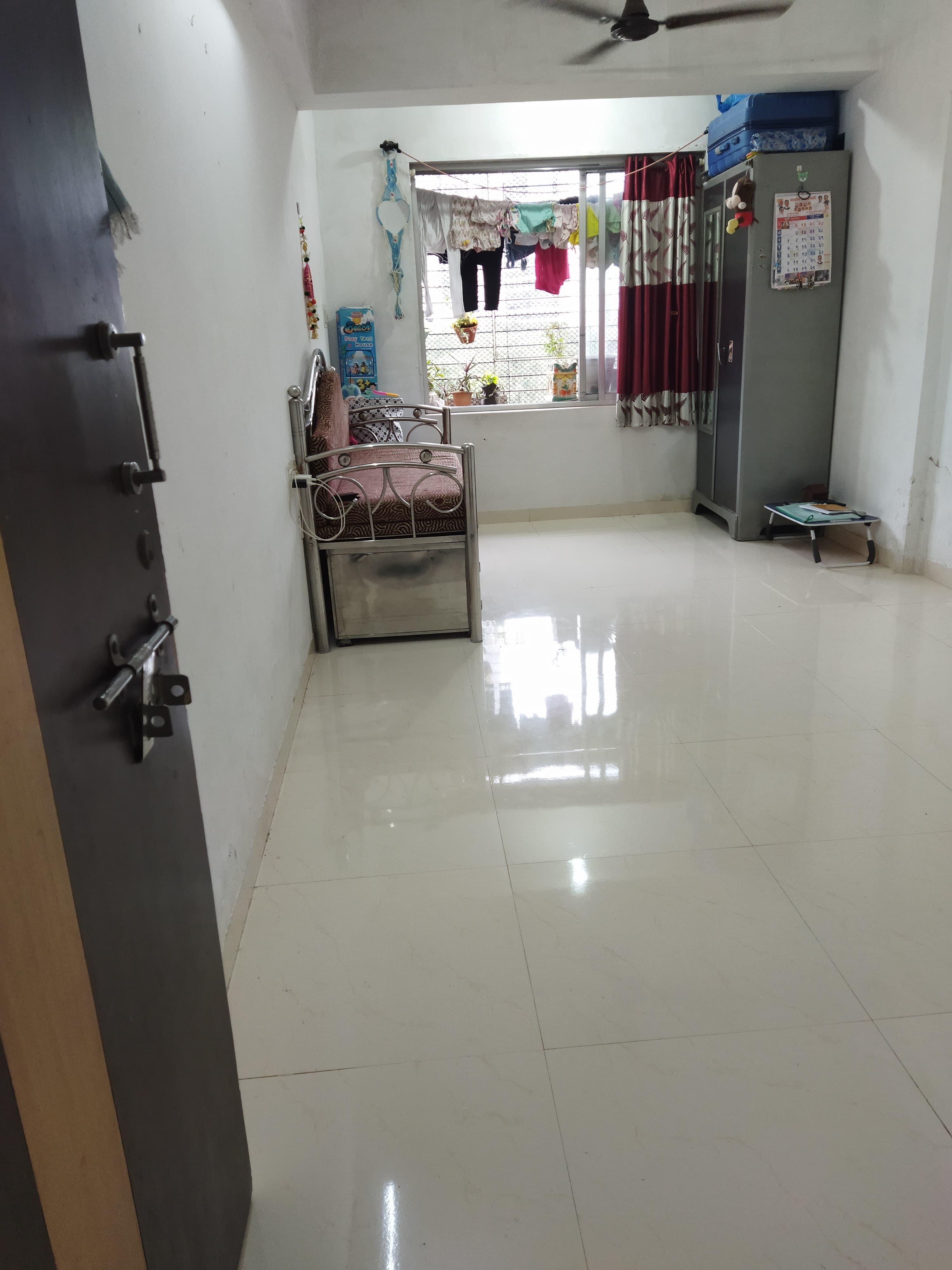 1 Rk  350 Sq.Ft. Apartment in Yash Amogh