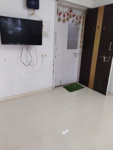 Room in 1 RK Apartment at Yash Amogh, Lalbaug – for Rent