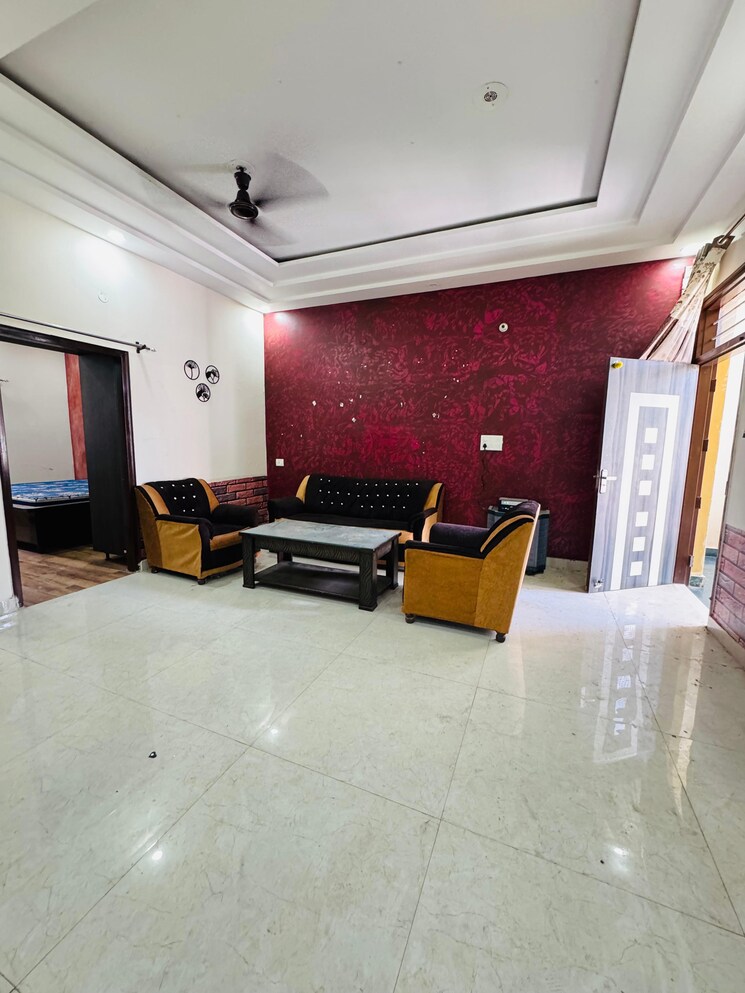 Living Room, ludhiana chandigarh hwy 2 Bedroom 100 Sq.Yd. Apartment In LudhianA Chandigarh Hwy Mohali 9005757