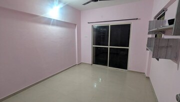 Room in 2 BHK Apartment at Vasant Avenue, Pimple Saudagar – for Rent