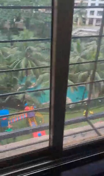 Furnished Amenities in 2.5 BHK Apartment at Neelkanth Palms Phase 2, Thane West – for Rent