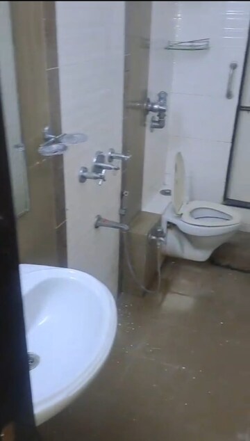 Bathroom in 2.5 BHK Apartment at Neelkanth Palms Phase 2, Thane West – for Rent