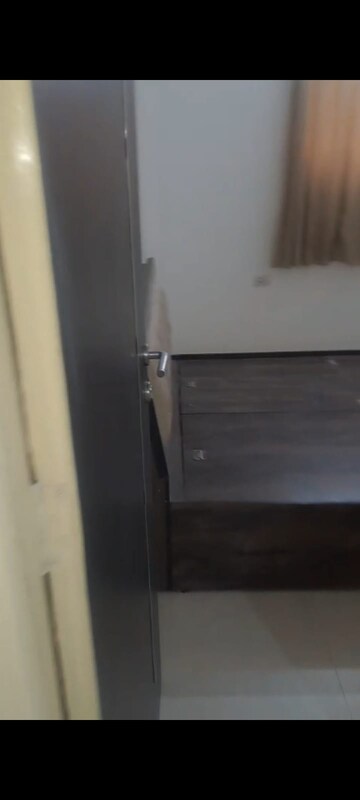 Furnished Amenities in 2.5 BHK Apartment at Neelkanth Palms Phase 2, Thane West – for Rent