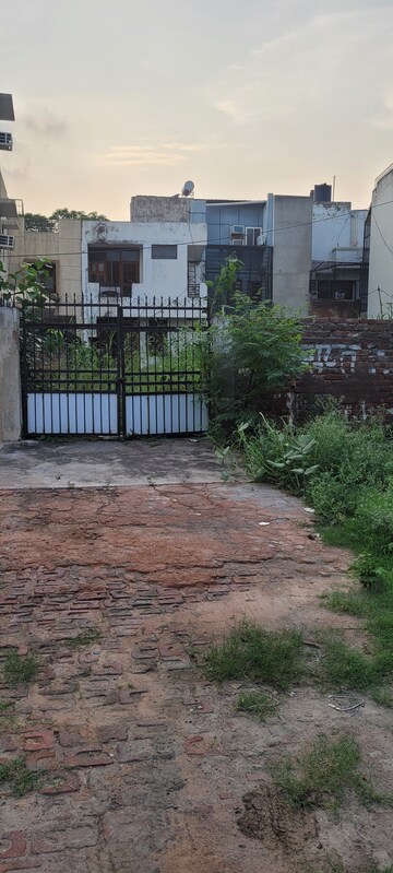  Plot For Sale in Sector 40