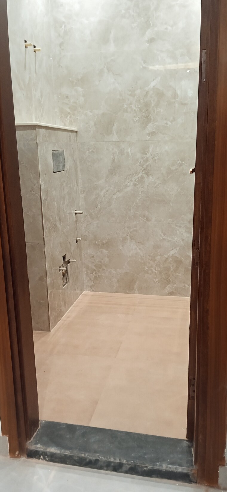 Bathroom, mahavir enclave 1 2 Bedroom 700 Sq.Ft. Builder Floor In Mahavir Enclave 1 Delhi 9005837