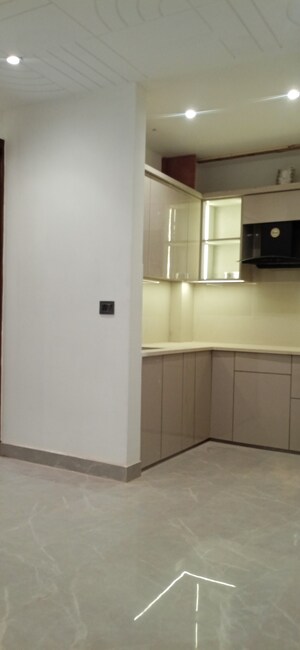 Kitchen in 2 BHK Builder Floor at Mahavir Enclave 1 – for Sale