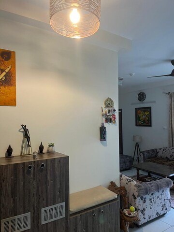 Furnished Amenities in 2.5 BHK Apartment at Prestige Lakeside Habitat, Varthur – for Rent