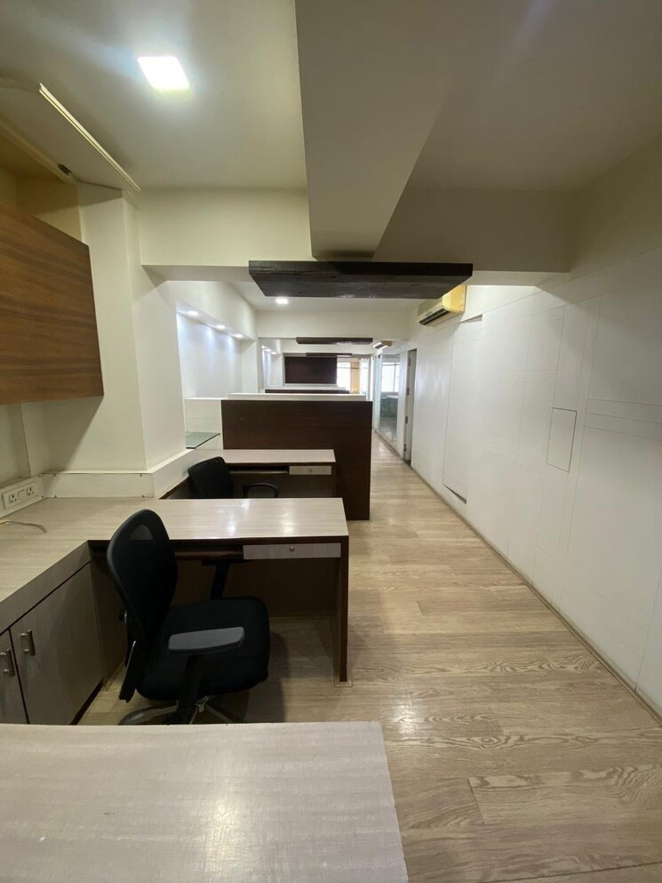 Team Area, marathon-futurex Commercial Office Space 1490 Sq.Ft. In Lower Parel Mumbai 9005849