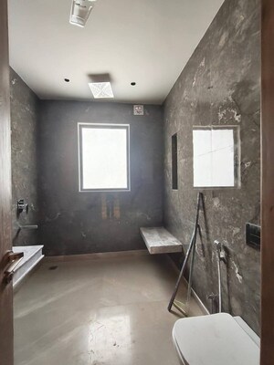 Bathroom in 4 BHK Builder Floor at Greenwood City, Sector 40 – for Sale