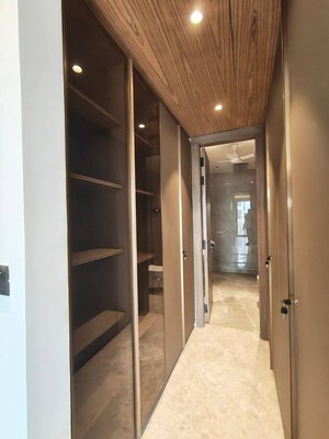 Building Lobby in 4 BHK Builder Floor at Greenwood City, Sector 40 – for Sale