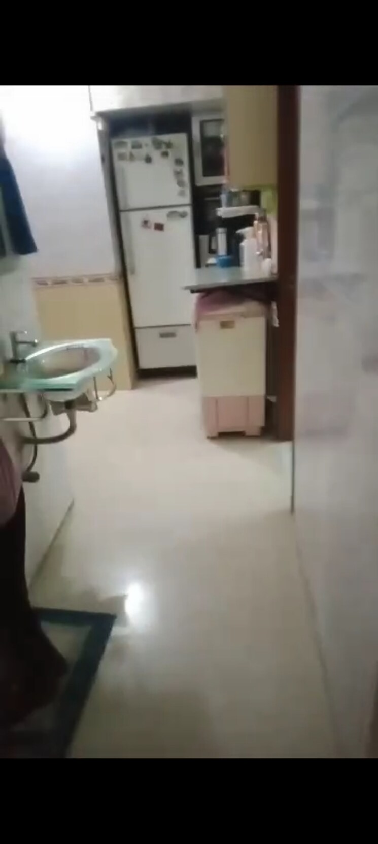 Room, sindhudurg-chs-sion 2 Bedroom 700 Sq.Ft. Apartment In Sion Mumbai 9005876